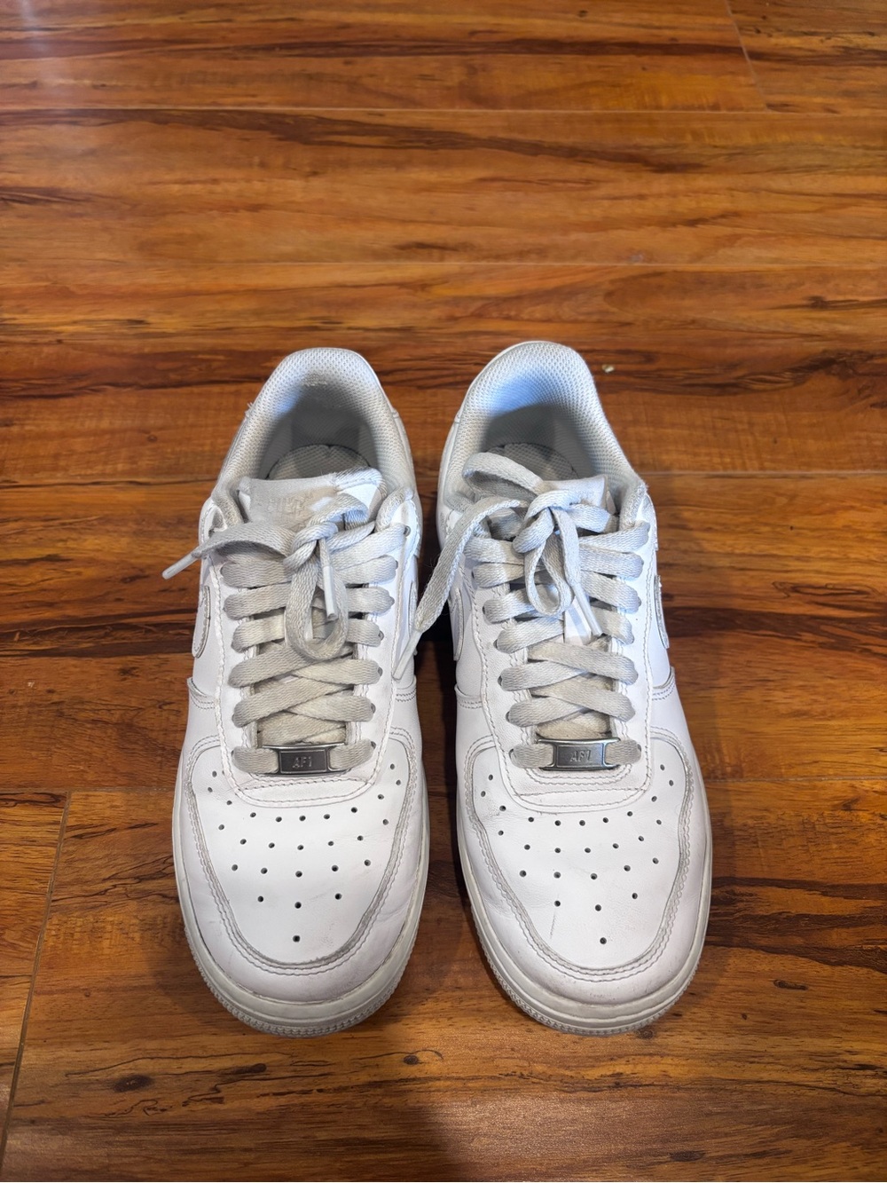Nike Air Force shoes woman’s Sz 7